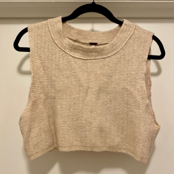 Free People Sweaters - Free People Wool Blend Crew Neck Cropped Sweater Vest Tan Cream Oatmeal Large